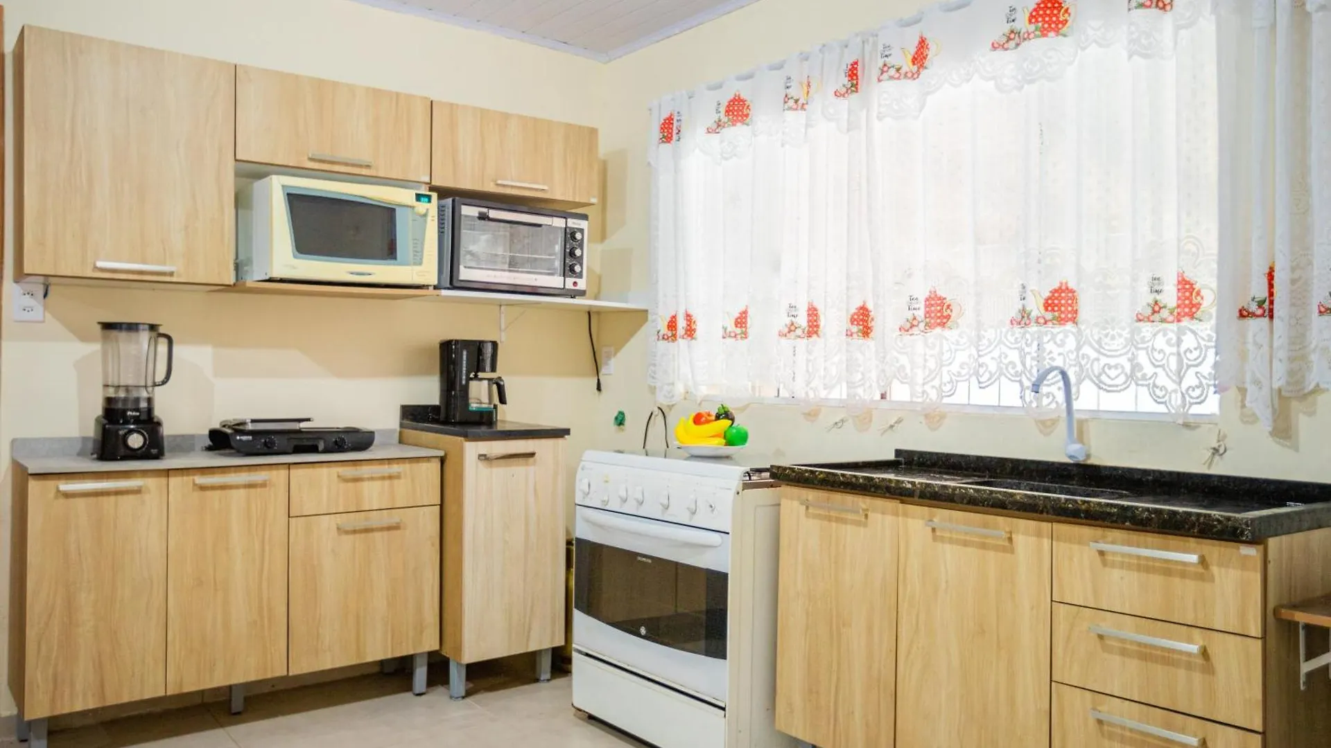 Casa Para Ate 10 Pessoas Com Churrasqueira Qf1846 Picarras Brazil