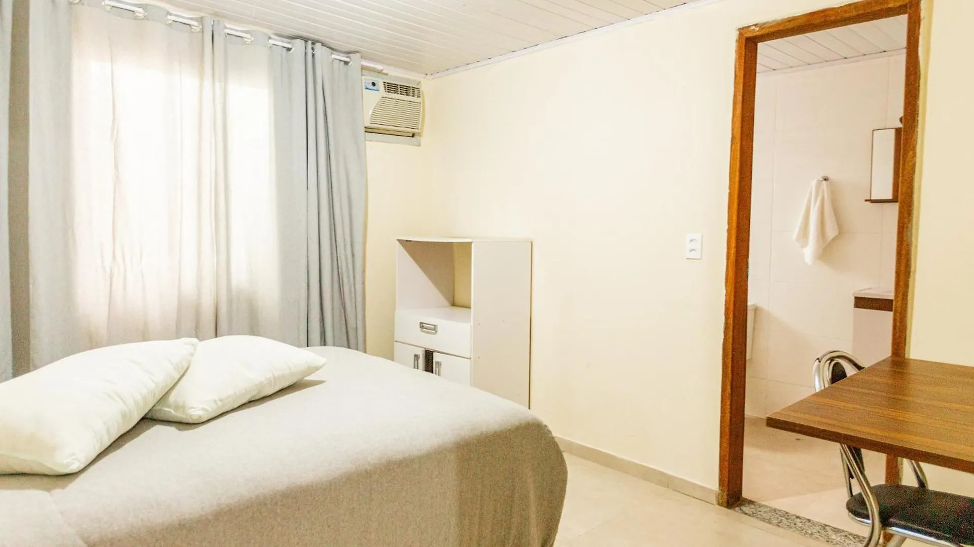 Casa Para Ate 10 Pessoas Com Churrasqueira Qf1846 Piçarras 0*,